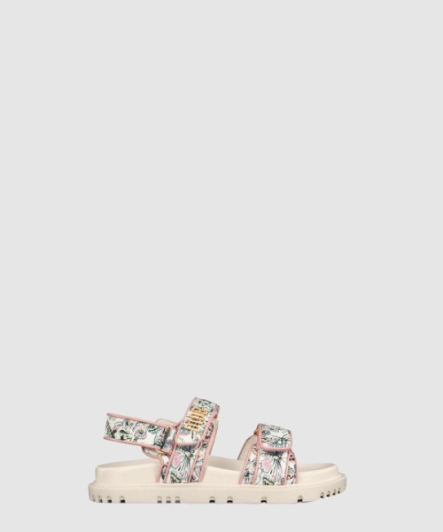 샌들 KCQ86