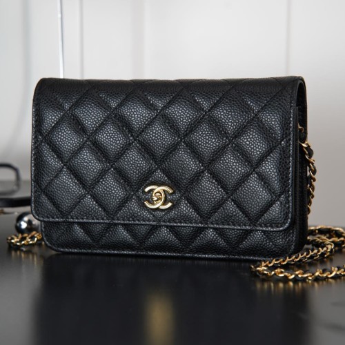 【팬더샵】 샤넬 클래식 월렛 오브 체인 Classic Wallet On Chain 프랑스 Hass 정품가죽  사용 WOC  블랙 그레인드 샤이니 송아지(캐비어) 가죽 & 골드톤 메탈